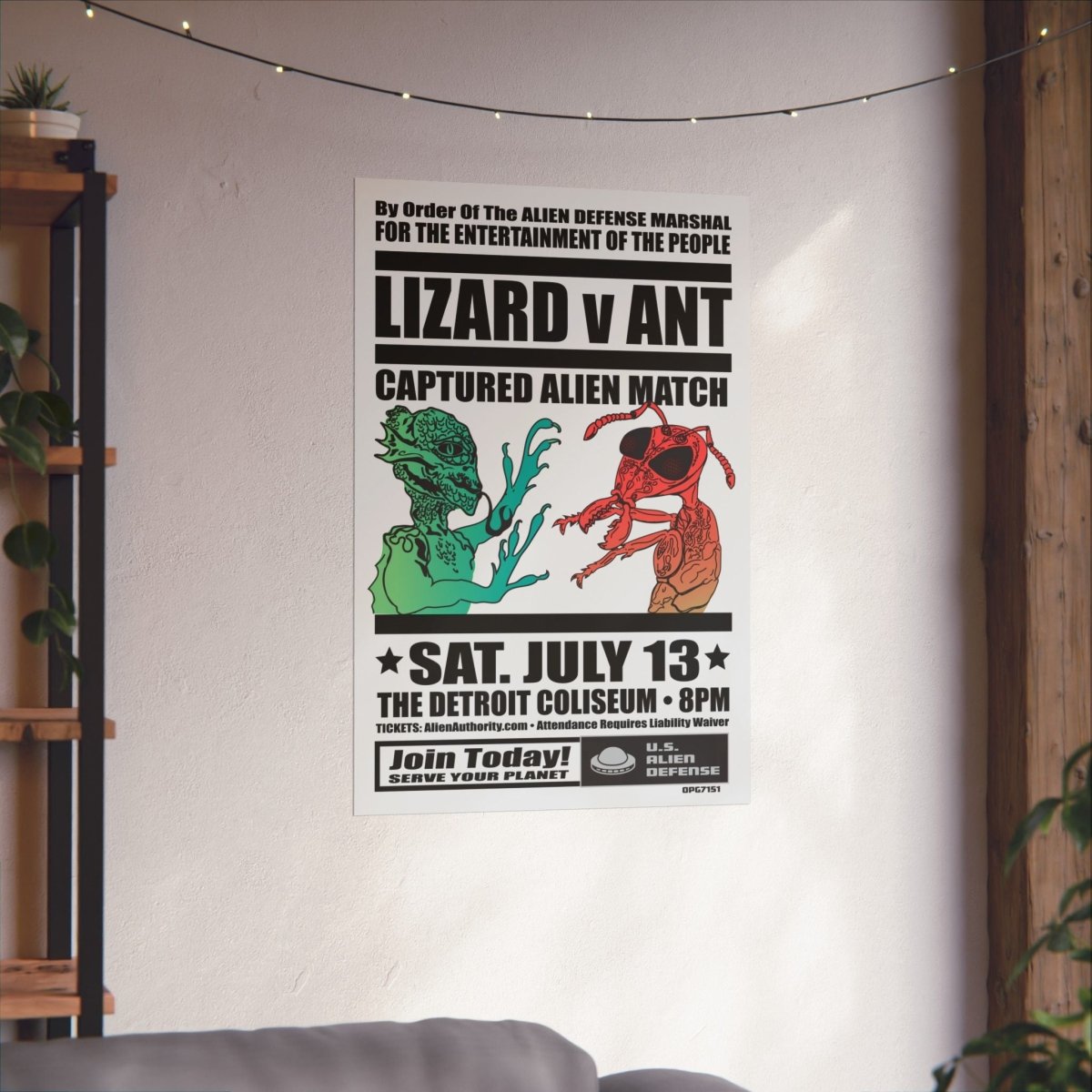 Alien Grudge Match Lizard v Ant Premium Wall Art Print