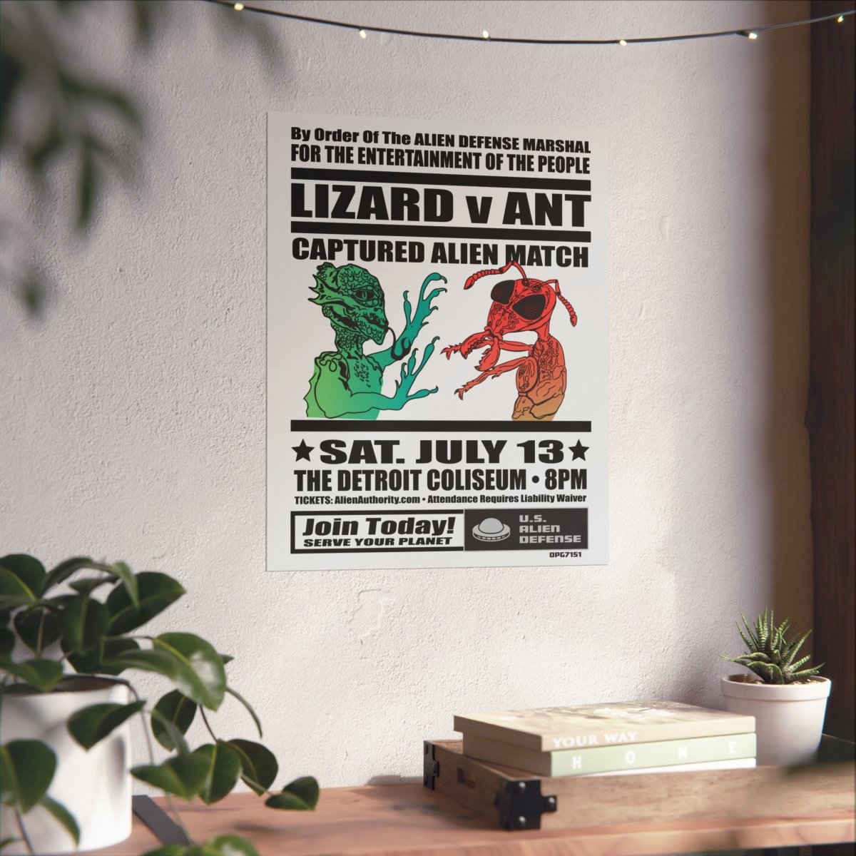 Alien Grudge Match Lizard v Ant Premium Wall Art Print